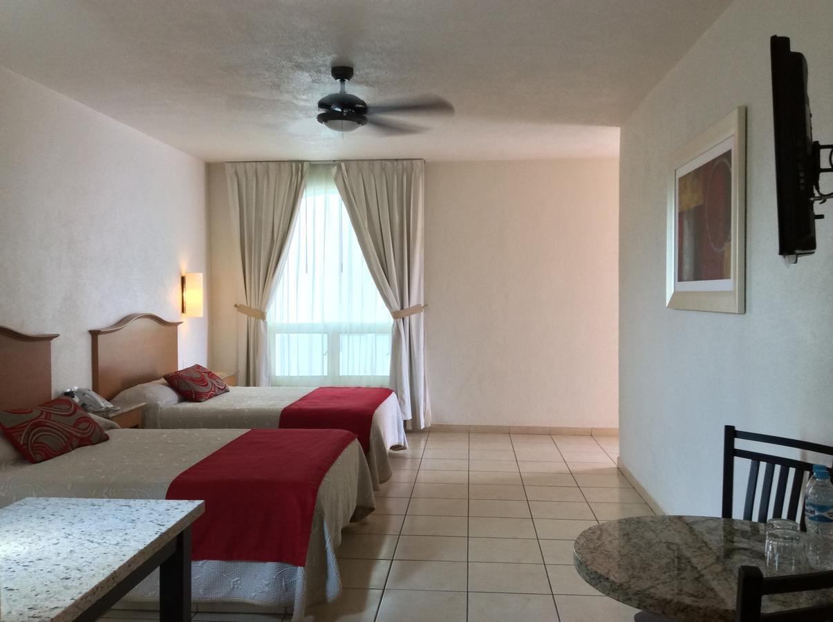 Hotel Fuerte Real Ciudad Guzman Bagian luar foto