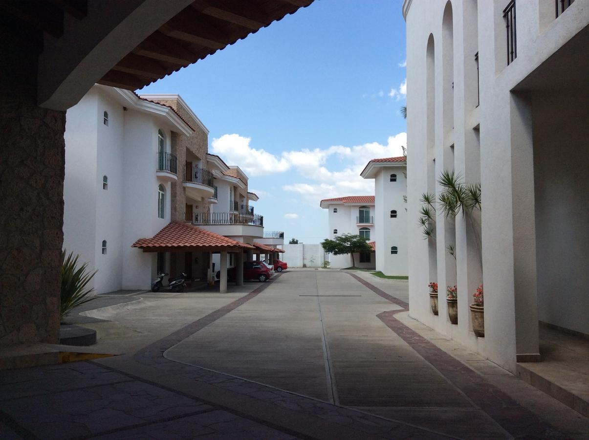 Hotel Fuerte Real Ciudad Guzman Bagian luar foto