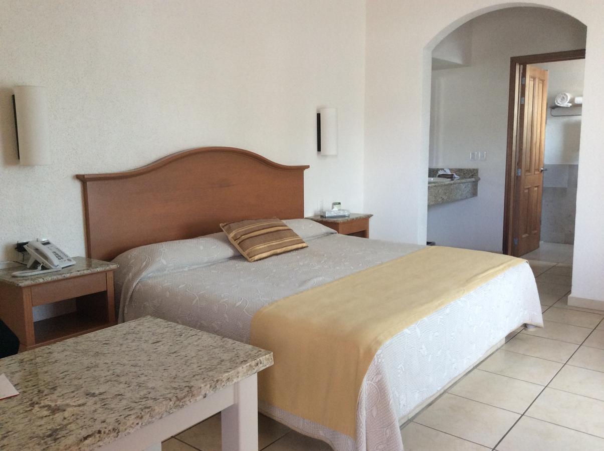 Hotel Fuerte Real Ciudad Guzman Ruang foto