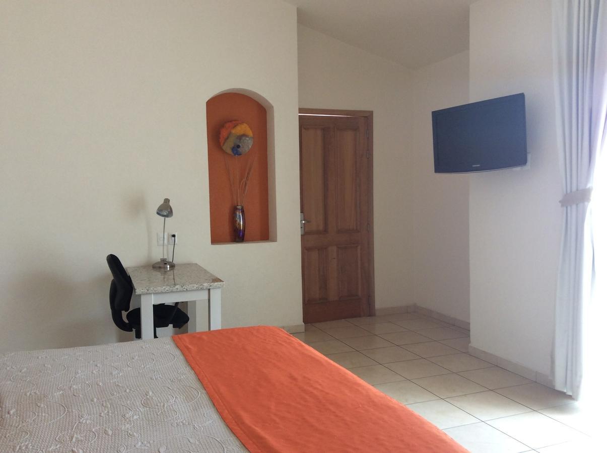 Hotel Fuerte Real Ciudad Guzman Bagian luar foto