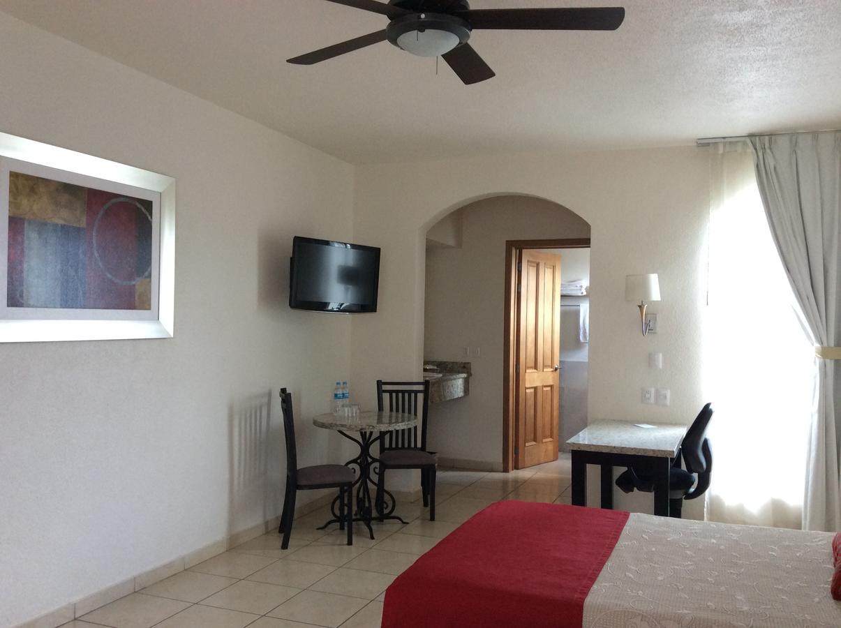 Hotel Fuerte Real Ciudad Guzman Ruang foto